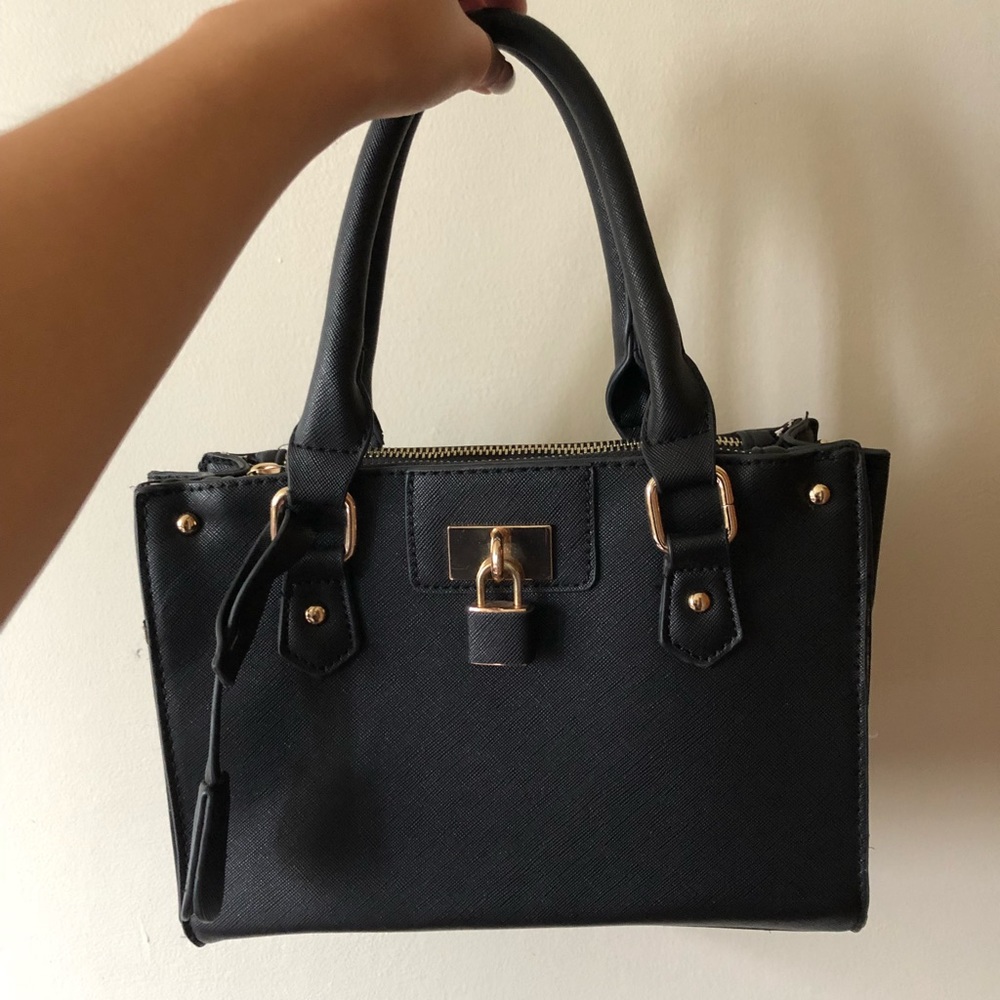 Black Locket Handbag